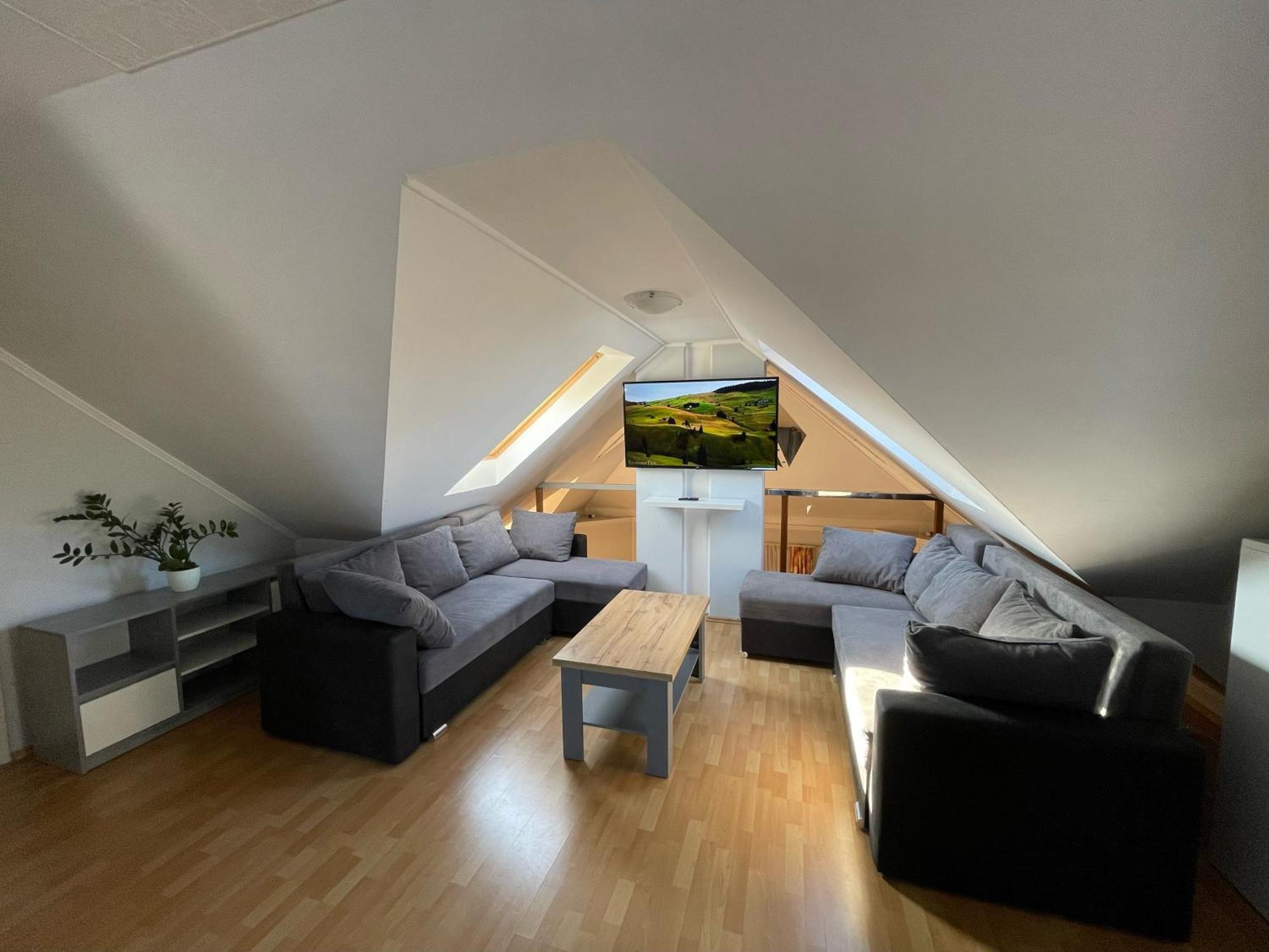 Nikolux Apartman Hajduszoboszlo Exterior photo
